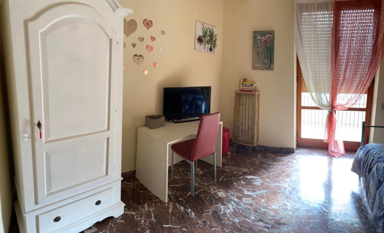 La Dimora Di Vesta Acomodação com café da manhã Lecce Exterior foto